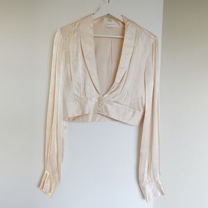 NWOT LOVERS + FRIENDS Cream Textured Satin Cropped Button Blouse Sz. M/Medium